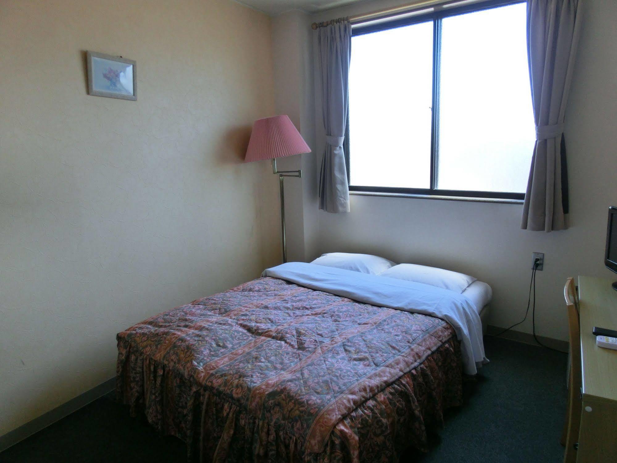 טקיאמה Hotel Hana מראה חיצוני תמונה