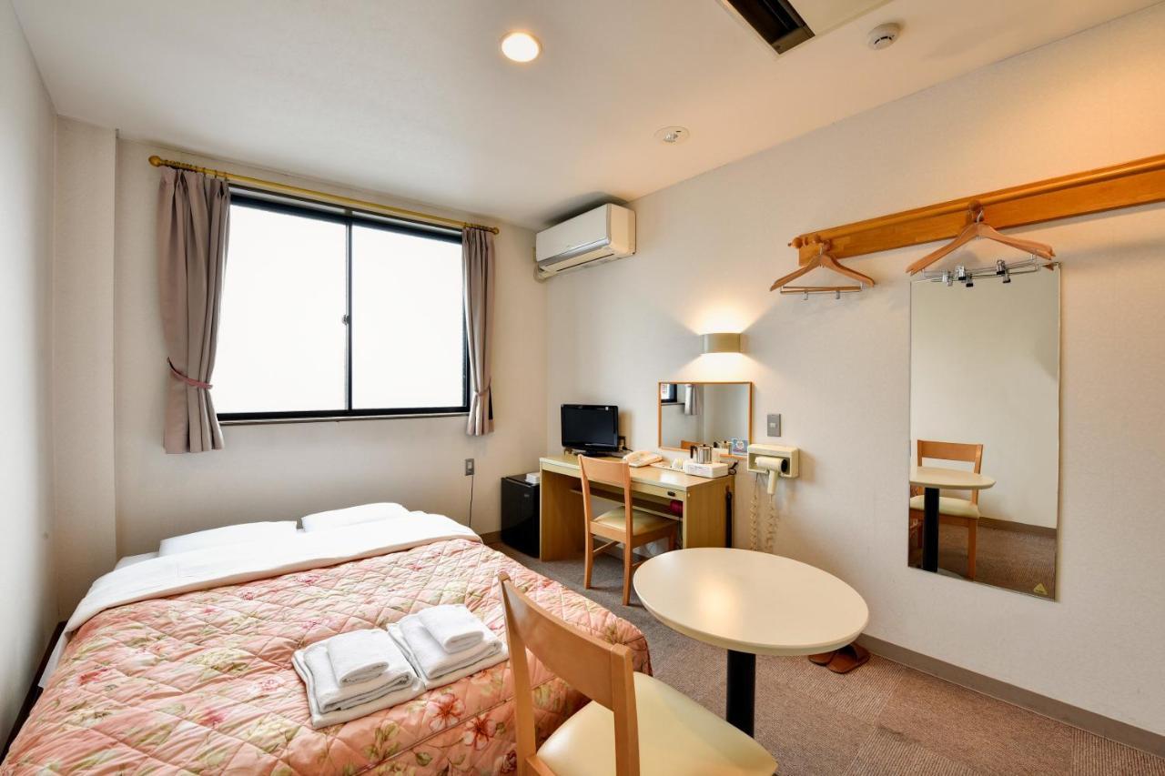 טקיאמה Hotel Hana מראה חיצוני תמונה