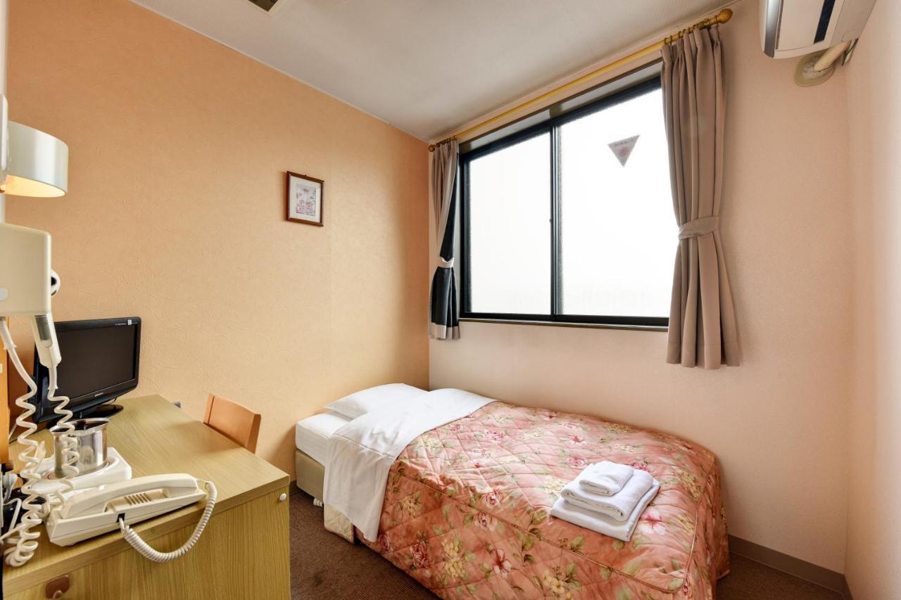 טקיאמה Hotel Hana מראה חיצוני תמונה